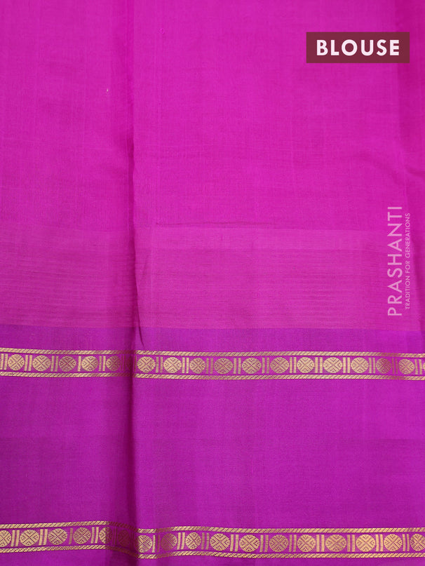 Kuppadam silk cotton saree dual shade of pinkish orange and purple with allover zari checked pattern and temple design rettapet zari woven border