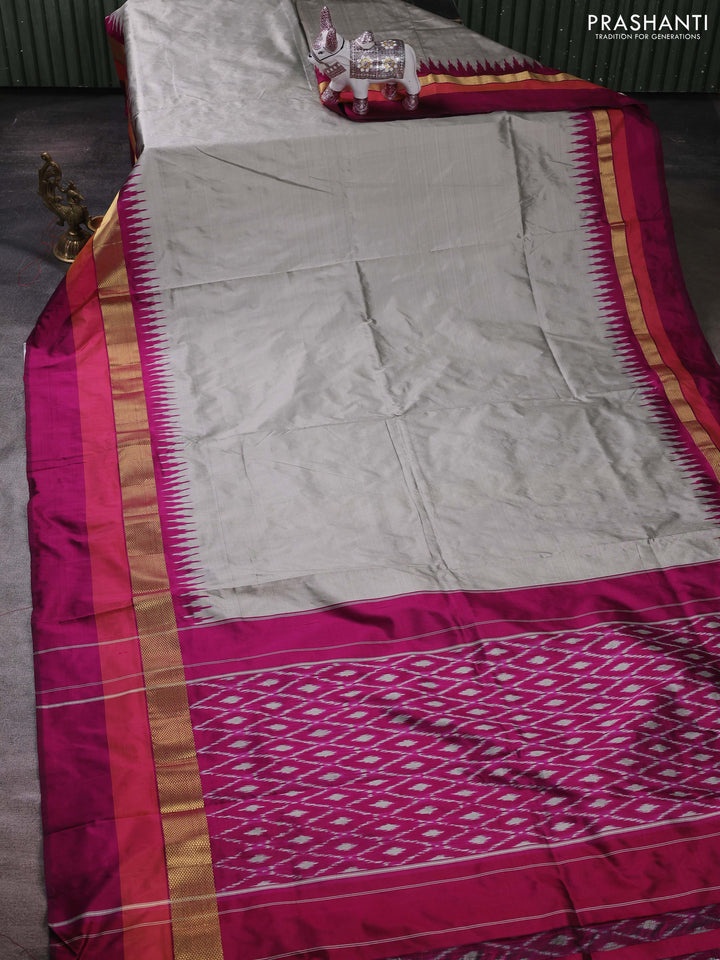 Grey & Magenta Pochampally Silk Saree