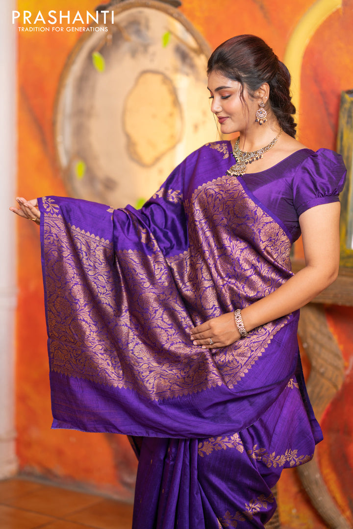 Banarasi raw silk saree violet with allover thread & zari weaves in borderless style