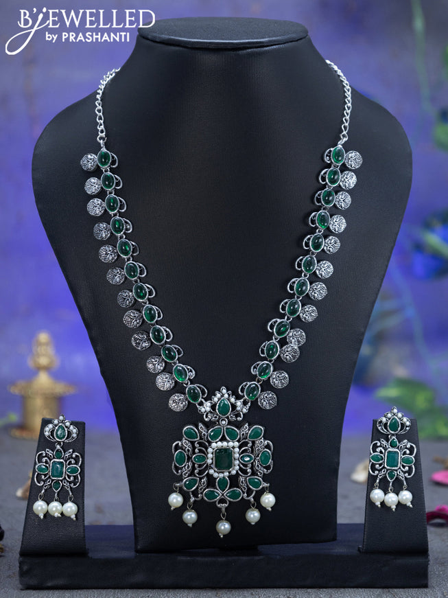 Oxidised necklace with emerald stones and pearl hangings