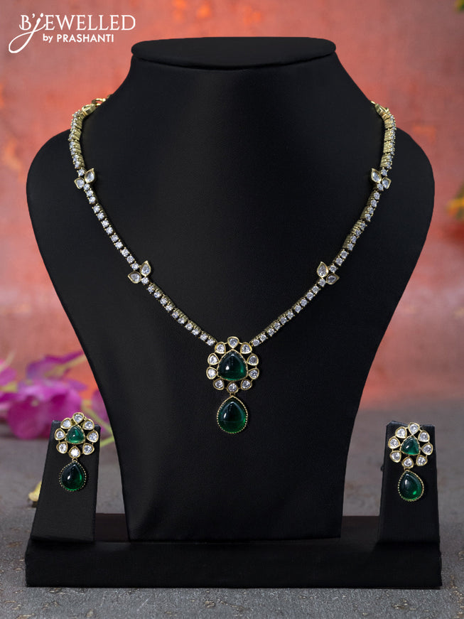 Necklace with emerald & cz stones in victorian finish