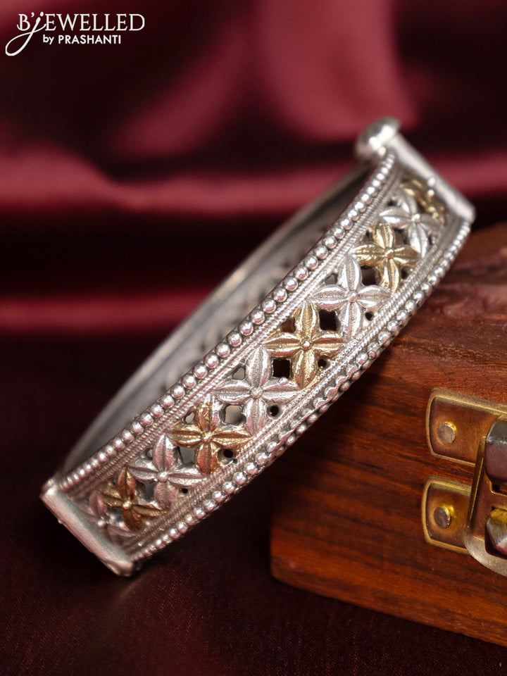 Oxidised bangle with kada type