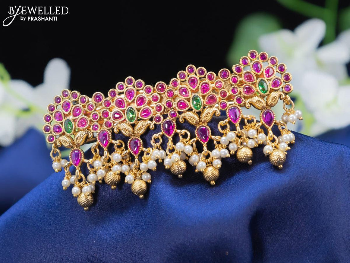 Antique hair clip medium size with kemp stone and golden beads hangings - {{ collection.title }} by Prashanti Sarees