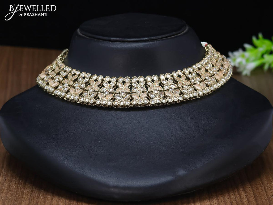 Kundan necklace with kundan stone and maang tikka - {{ collection.title }} by Prashanti Sarees