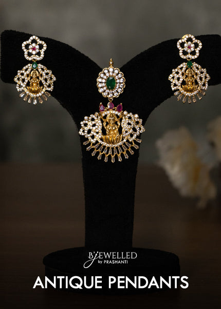 Collection image for: Antique Pendants