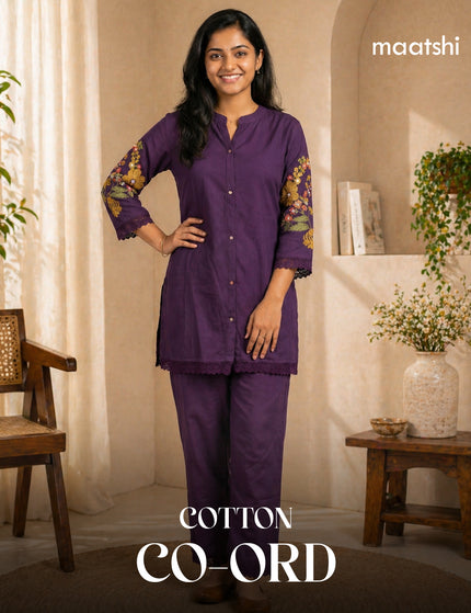 <strong>Rs: 2490/- </strong>Onwards.