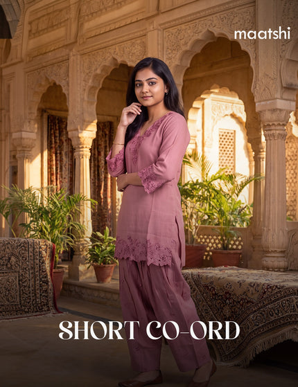 <strong>Rs. 1480/- </strong>Onwards.