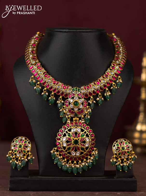 Jadau necklace with jadau kundan stones and pearl & green beads hangings