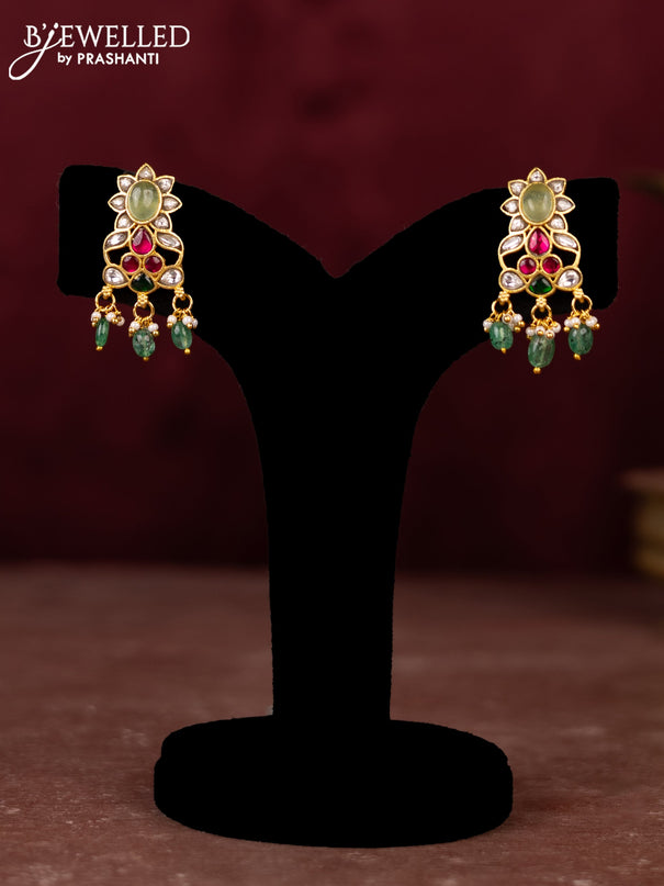 Jadau necklace with jadau kundan stones and pearl & green beads hangings