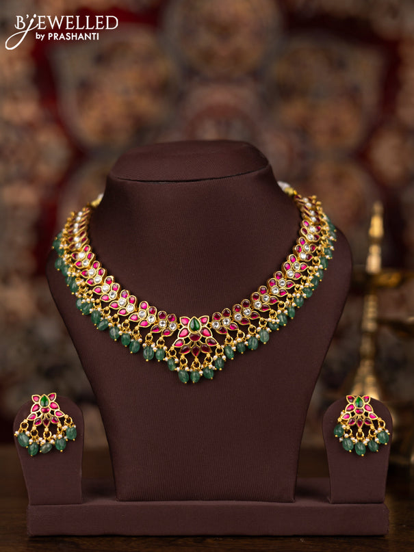 Jadau necklace with jadau kundan stones and pearl & green beads hangings
