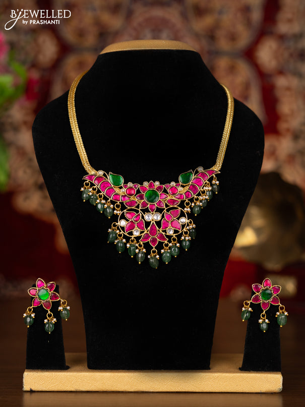 Jadau necklace with jadau kundan stones and pearl & green beads hangings