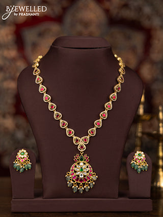 Jadau necklace with jadau kundan stones and pearl & mint green beads hangings