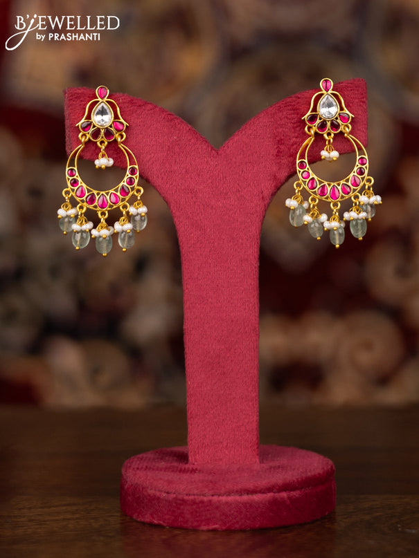 Jadau necklace with jadau kundan stones and pearl & mint green beads hangings