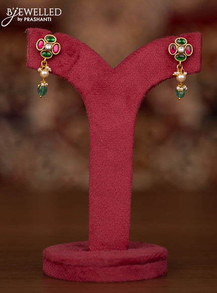 Jadau necklace with jadau kundan stones and pearl & beads hangings
