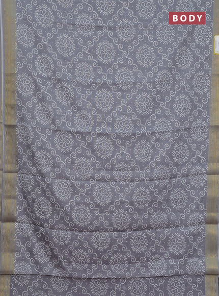 Spun cotton saree grey with allover bandhani prints and zari woven border