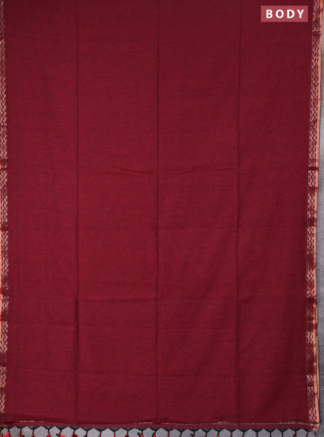 Bengal soft cotton saree maroon with plain body and zari woven border