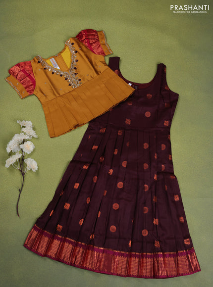 Pure silk kids lehenga mustard shade and wine shade with embroidery beads work neck pattern & puff sleeve and zari woven border for 6 years