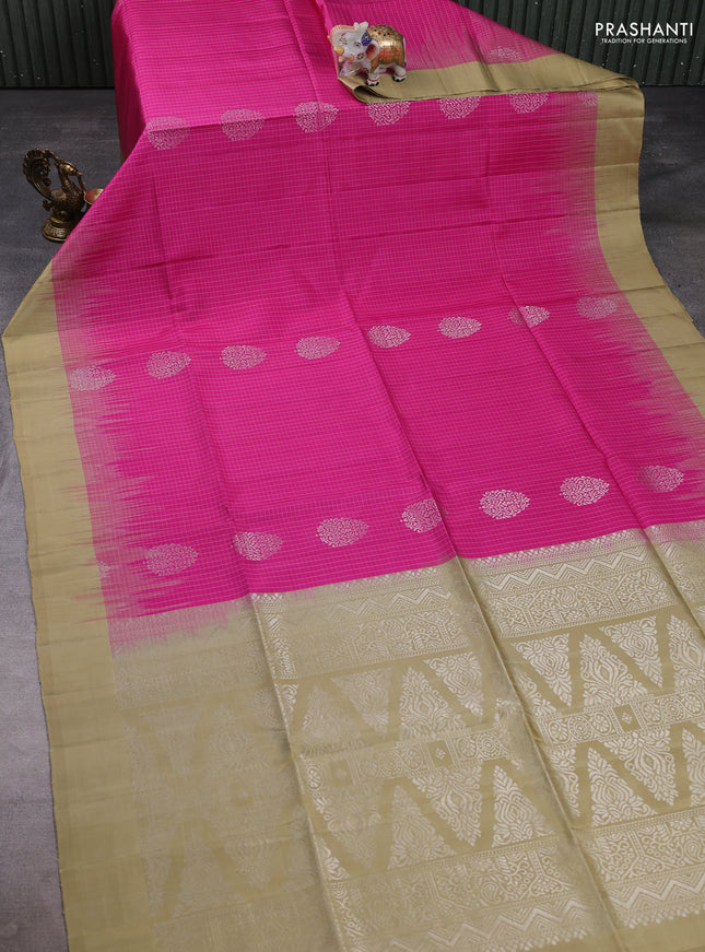 Pure soft silk saree pink and elaichi green with allover checks & zari buttas and simple border