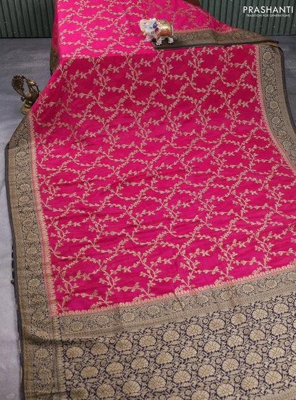Banarasi semi crepe saree pink and navy blue with allover thread & zari weaves and woven border