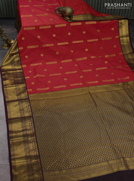Semi kanchipuram silk saree red and deep maroon with zari woven buttas and long zari woven korvai border
