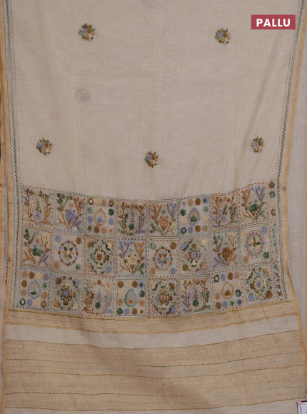 Linen saree beige with embroidery buttas and embroidery pallu & border