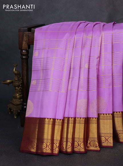 Puer kanchipuram silk saree lavender and deep maroon with allover zari checked pattern and zari woven korvai boredr