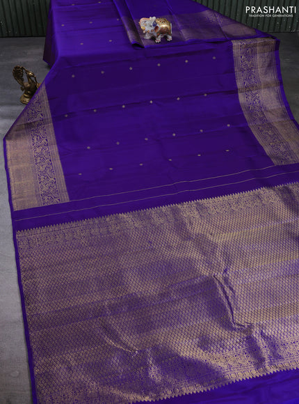 Puer kanchipuram silk saree violet with zari woven buttas and long zari woven border