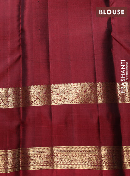 Puer kanchipuram silk saree coffee brown with allover zari small checked pattern and rettapet zari woven border