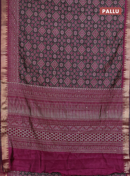 Semi tussar saree grey and magenta pink with allover kantha stitch work and zari woven border