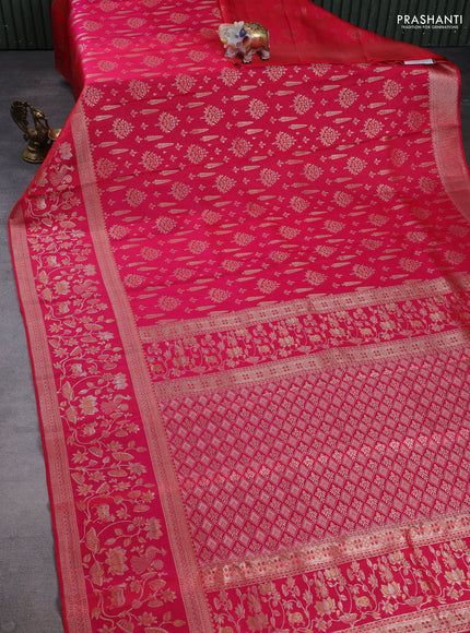 Pure kanchipuram silk saree dual shade of pinkish orange with allover zari woven brocade weaves and long zari woven border