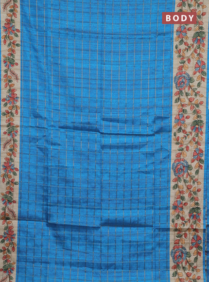 Semi tussar saree cs blue and beige with allover zari checked pattern and kalamkari printed pallu