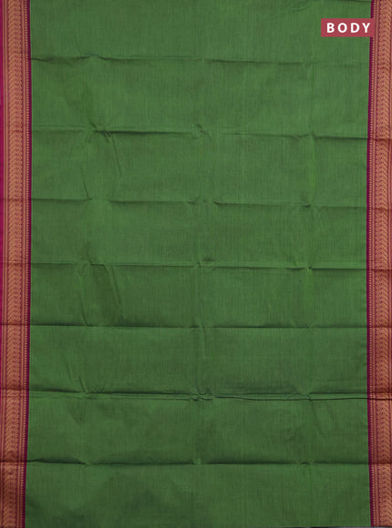 Chettinad cotton saree green and dark magenta pink with plain body and thread woven border