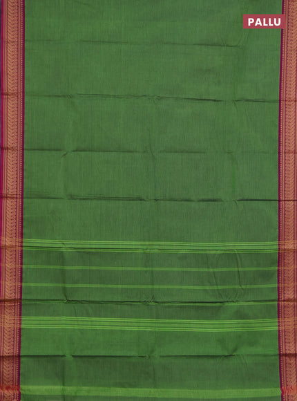 Chettinad cotton saree green and dark magenta pink with plain body and thread woven border