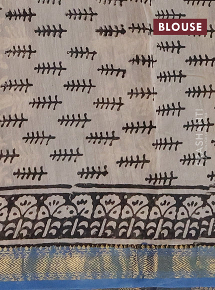 Chanderi bagru saree beige green and indigo blue with allover geomatric prints and maheshwari border