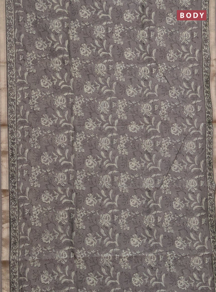 Chanderi bagru saree grey with allover kalamkari prints and maheshwari border