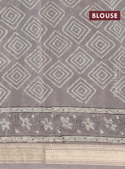 Chanderi bagru saree grey with allover kalamkari prints and maheshwari border