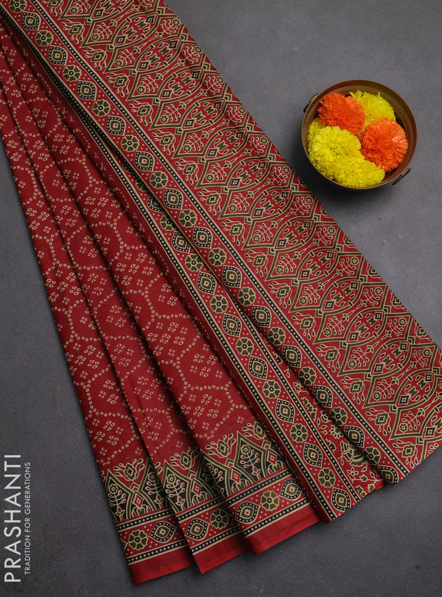Muslin cotton saree maroon with allover bandhani prints and printed border