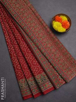 Muslin cotton saree maroon with allover bandhani prints and printed border