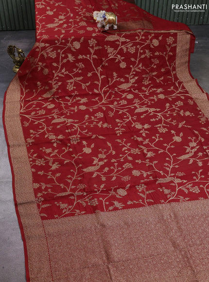 Banarasi semi raw silk saree maroon with allover thread & zari weaves and woven border