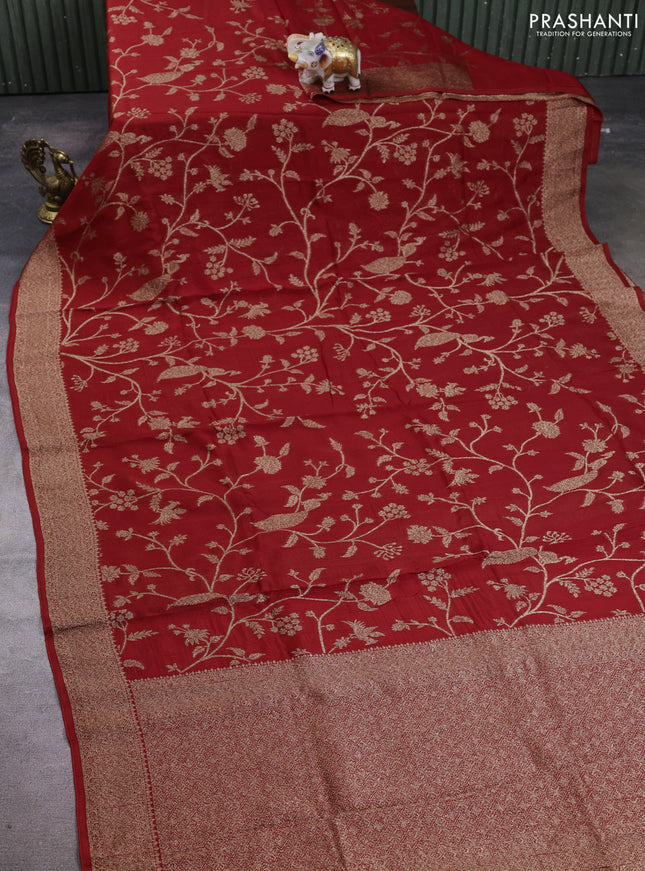 Banarasi semi raw silk saree maroon with allover thread & zari weaves and woven border