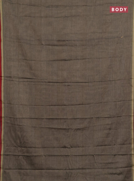 Narayanpet cotton saree chiku shade and maroon with plain body and temple design thread woven border