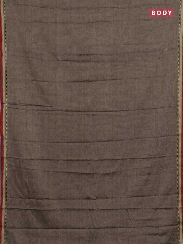 Narayanpet cotton saree chiku shade and maroon with plain body and temple design thread woven border