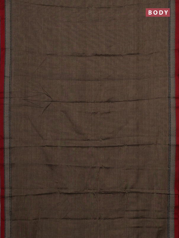 Narayanpet cotton saree chiku shade and maroon with plain body and temple design thread woven border