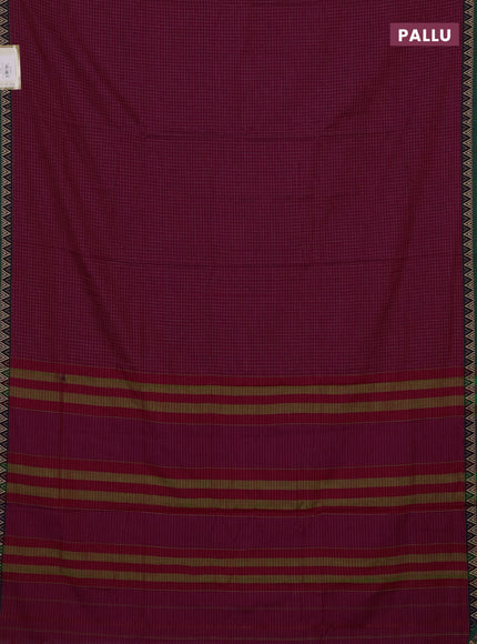 Narayanpet cotton saree pink and green with allover small thread checked pattern and temple design thread woven border