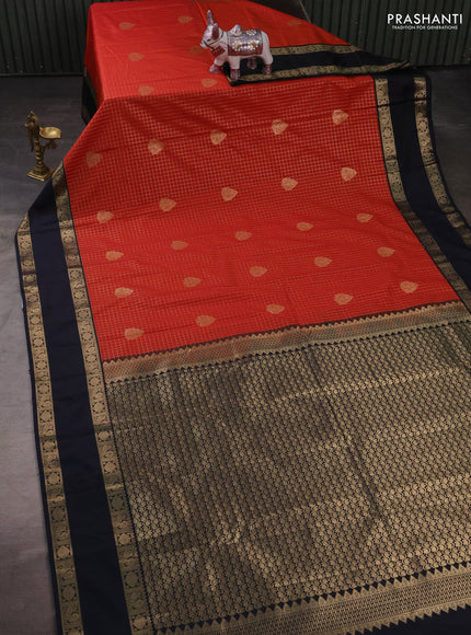 Semi kanchipuram silk saree red shade and dark navy blue with allvoer zari checks & buttas and rettapet zari woven korvai border