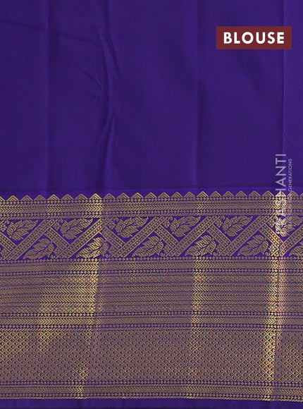 Semi kanchipuram silk saree rust shade and navy blue with allover zari weaves & buttas and long zari woven korvai border