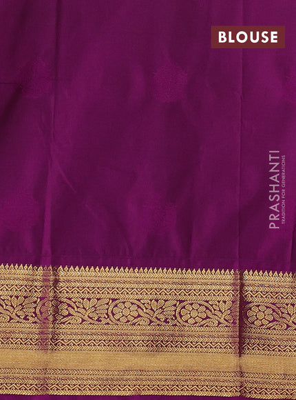 Semi kanchipuram silk saree mehendi green and wine shade with zari woven buttas and rich zari woven korvai border