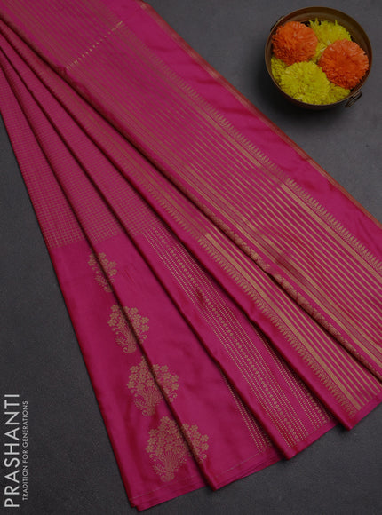 Semi soft silk saree pink with allover small silver zari checked pattern and long zari woven border