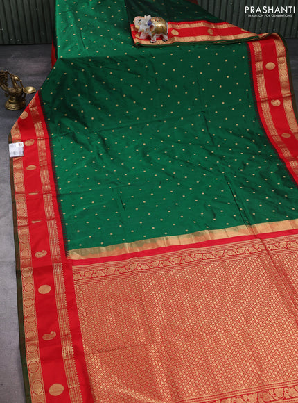 Pure narayanpet silk saree green and red with allover zari woven buttas and temple design rettapet zari woven butta border