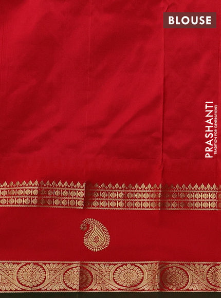 Pure narayanpet silk saree green and red with allover zari woven buttas and temple design rettapet zari woven butta border